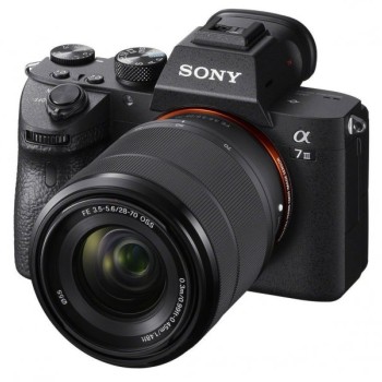 SONY Alpha a7 M3 (Crna) ILCE-7M3KB (sa 28-70mm)