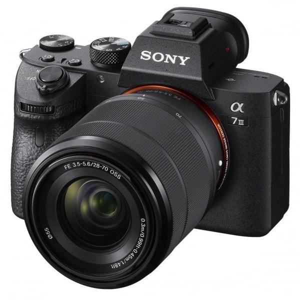 SONY Alpha a7 M3 (Crna) ILCE-7M3KB (sa 28-70mm)