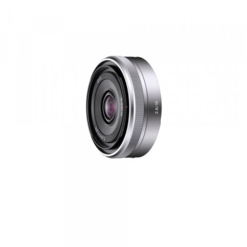 SONY SEL 16mm F2.8 (crop)