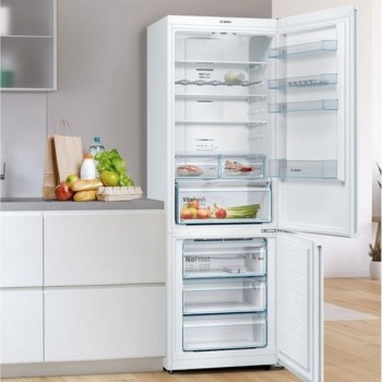 BOSCH Kombinovani frižider sa zamrzivačem dole (KGN49XWEA)