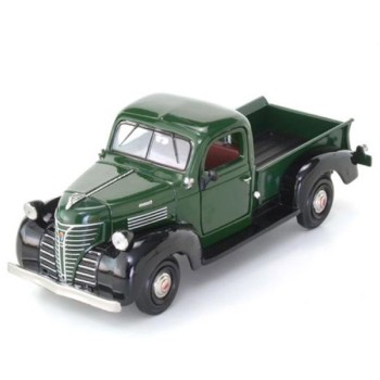 MotorMax Metalni kamion 1:24 1941 Plymouth Truck 25/73278AC