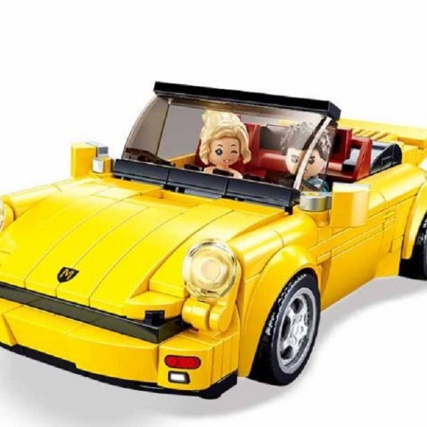 SLUBAN Kocke,sportski automobil (A072641)